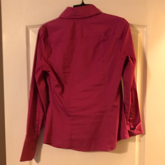 Express Fuchsia pink button up in size small. - Picture 2 of 8